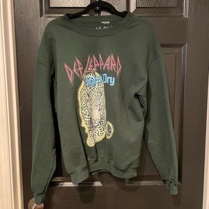 outfitters Def Leppard graphic sweatshirt